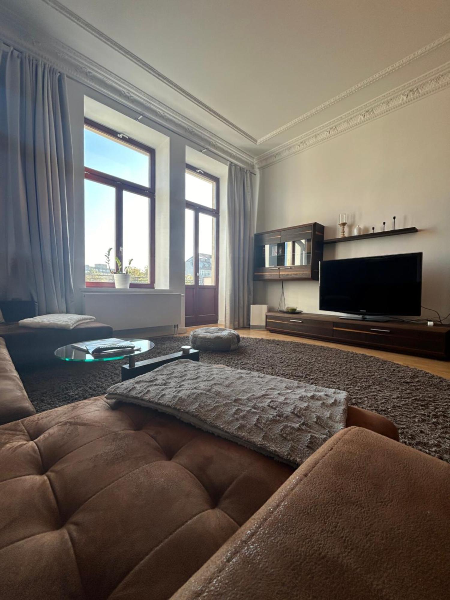 **traumhafte City-wohnung // 120qm // 4-räume** *