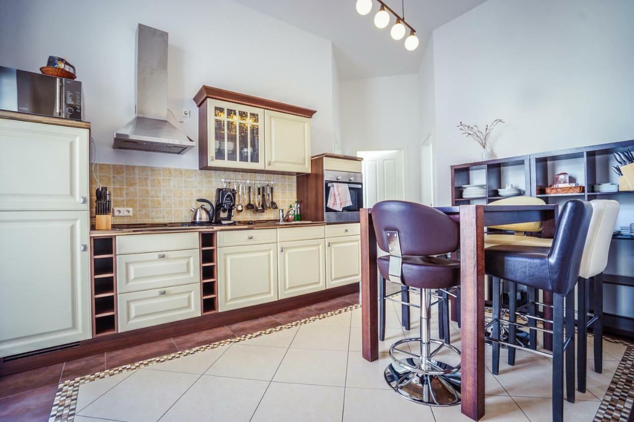 **traumhafte City-wohnung // 120qm // 4-räume**